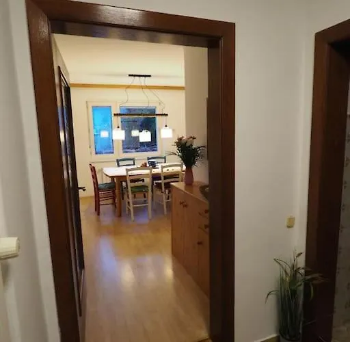 Hillside Hideaway アパート *